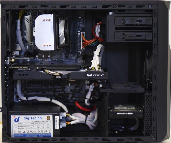 Immagine prodotto Digitec X3000 (Intel Core i5-6600K, 16 GB, 250 GB, GeForce GTX 980)