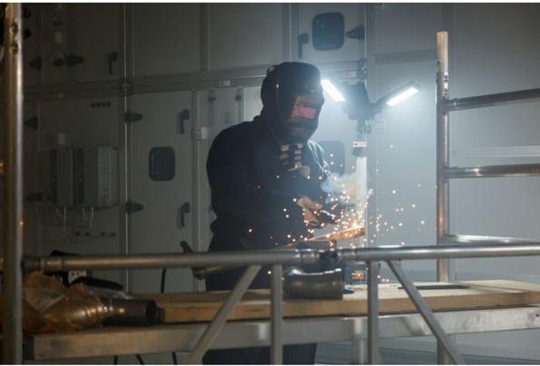 Produktbild Brennenstuhl Professional Stativ LED Baustrahler Dreikopf 13050 T (13500 lm)