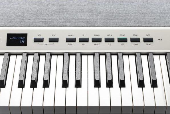 Actual product image Kurzweil Stage Piano KAP1-WH 88 keys with headphones (88 Keys)