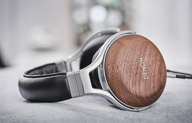 Immagine prodotto Denon Ah-D7200 (Nessuna soppressione del rumore, Cablato)