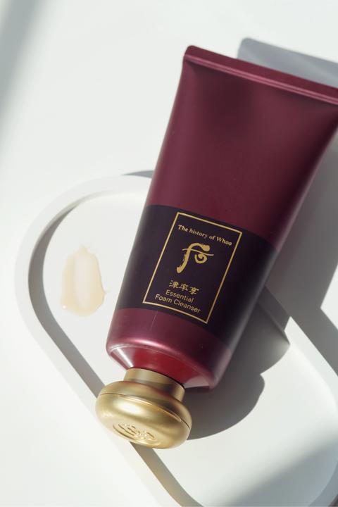 The History of Whoo Jinyulhyang Essential Foam (Schaum, 180 ml)