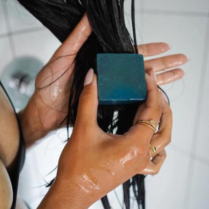 Actual product image Green Room Silk Colour Correction Green