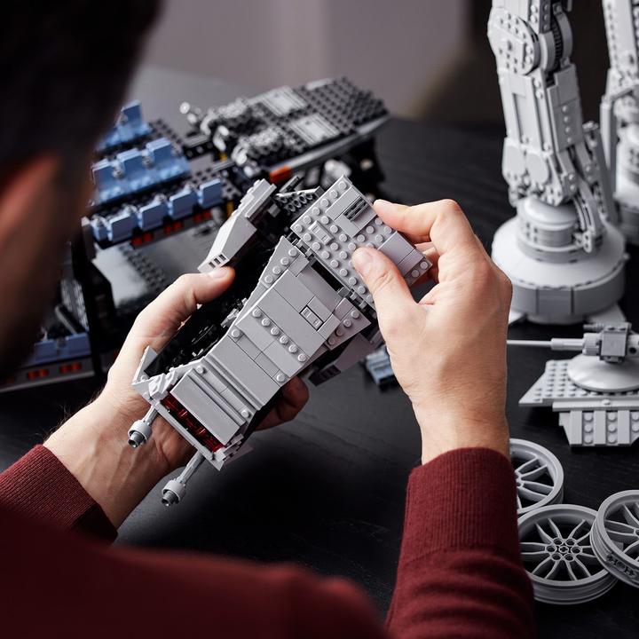 Productafbeelding LEGO AT-AT (75313, LEGO Zeldzame Sets, LEGO Star Wars)