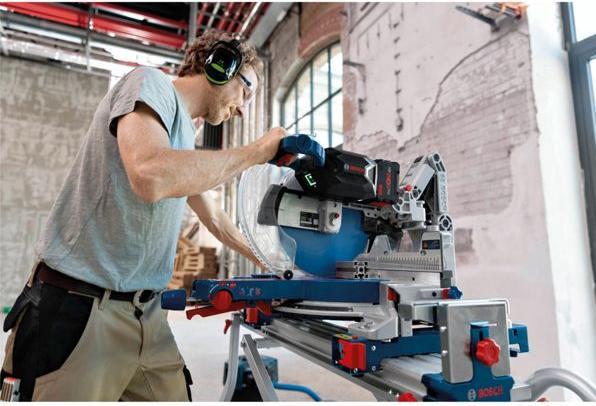 Actual product image Bosch Professional GCM18V-305 GDC