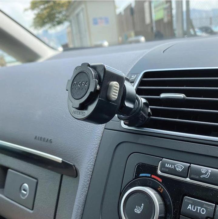 Actual product image Tigra smartphone car holder ventilation grid 2.0