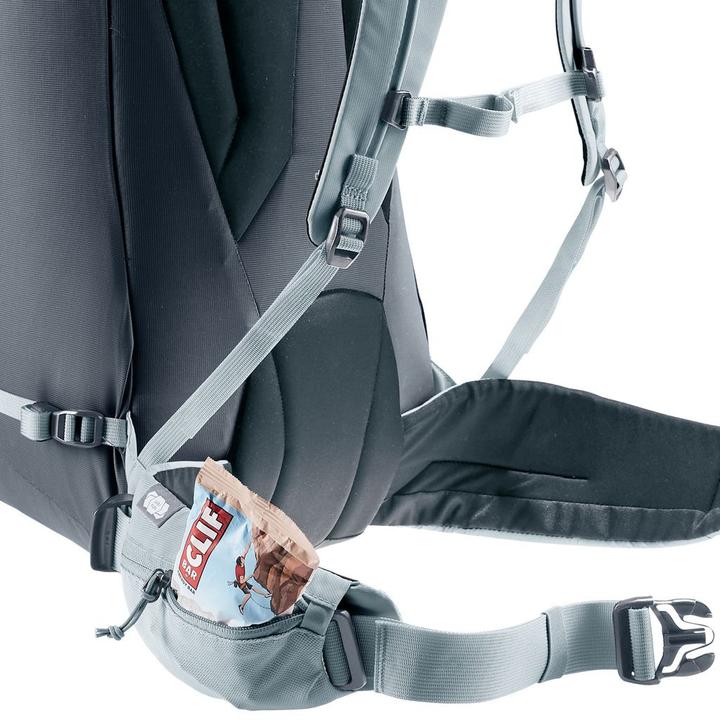 Actual product image Deuter Guide 34 + 8 (34 l)
