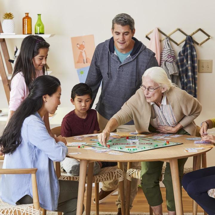 Actual product image Monopoly Board game, Family, 8 yr(s) (Finnish)