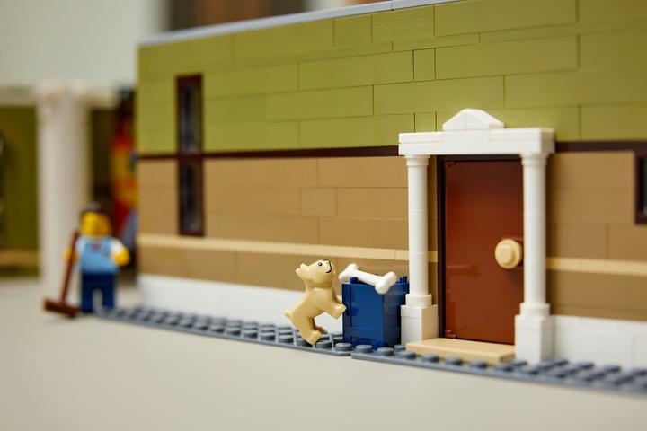 Actual product image LEGO Natural History Museum (10326, LEGO Icons)