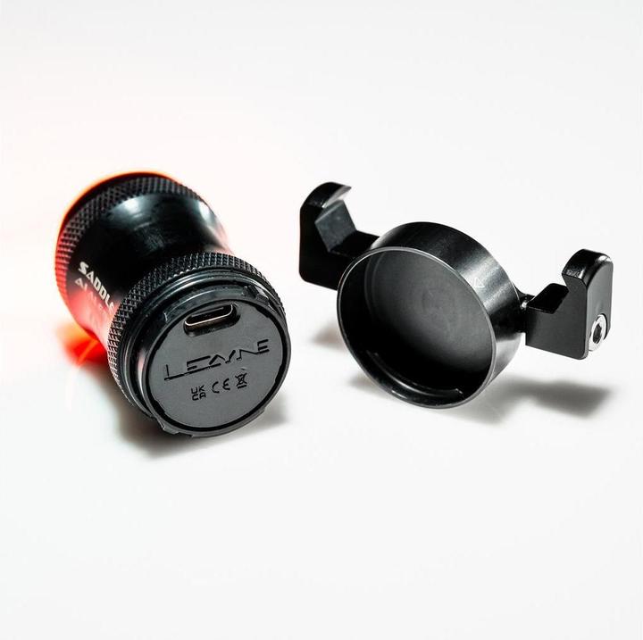 Lezyne Sella AI Alert 250 (250 lm, 250 lm)