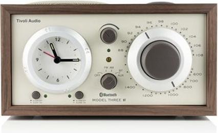Actual product image Tivoli Audio Audio - Model 3 BT w/ USB - Wekkerradio met Bluetooth - Walnoot/Beige (FM, AM, Bluetooth)