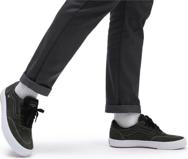 Actual product image Vans Gilbert Crockett (42)