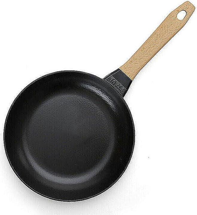 Actual product image Staub Frying pan (24 cm, Frying pan, Cast iron)