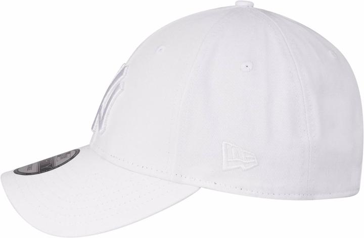 Actual product image New Era 9Forty Strapback New York Yankees