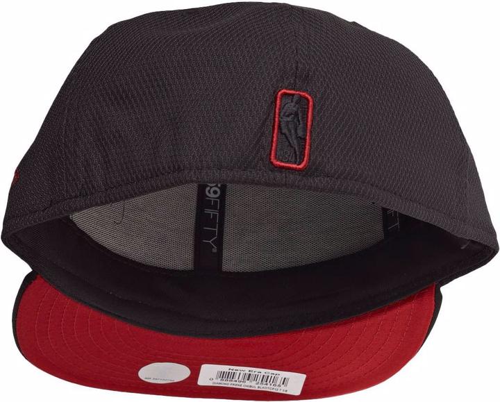 Actual product image New Era 59Fifty Diamond Tech Chicago Bulls (7 3/8)