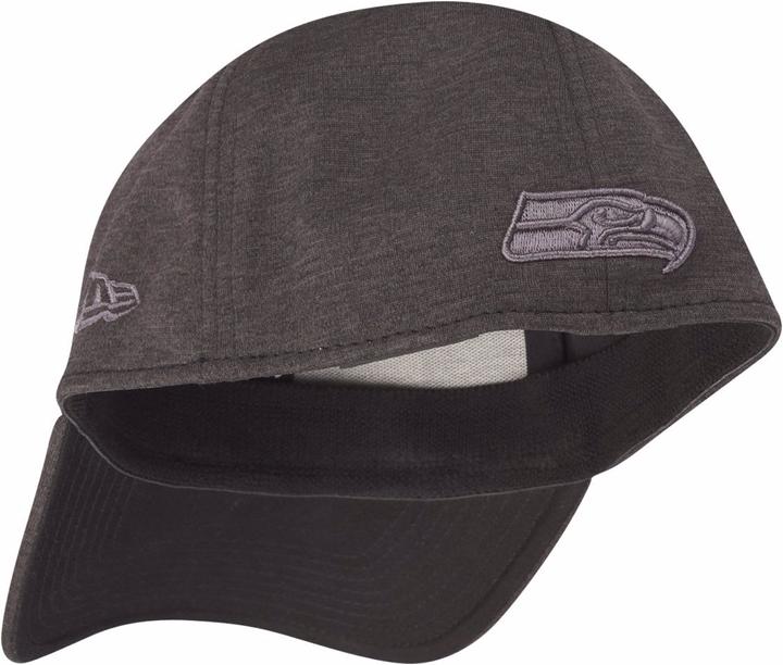 Actual product image New Era 39Thirty Shadow Tech Seattle Seahawks (S, M)