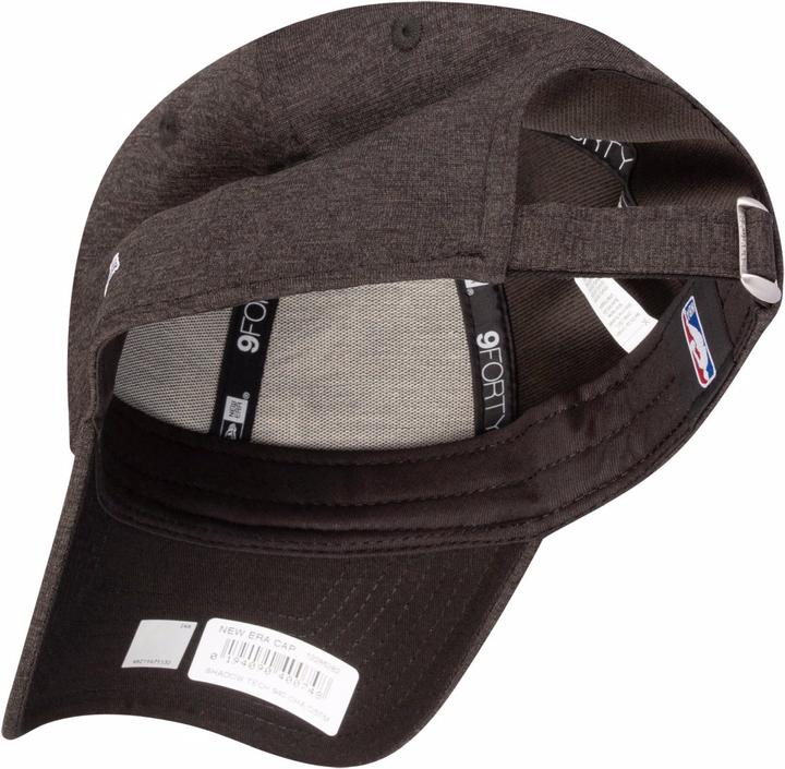 Actual product image New Era 9Forty Shadow Tech Chicago Bulls