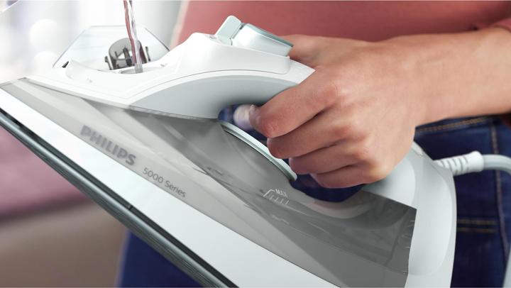 Produktbild Philips Dampfbügeleisen DST5010/11 (2400 W, 160 g/min)