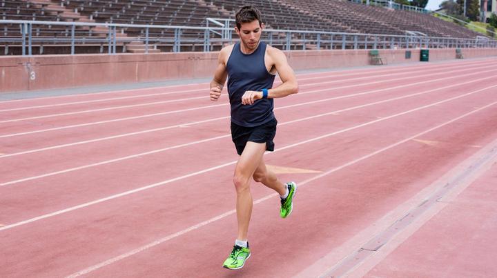 Produktbild Fitbit Surge (34 mm)