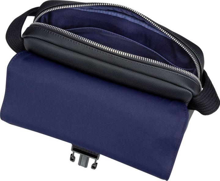 Actual product image Lacoste Shoulder bag Men's Classic Messenger Bag 4428