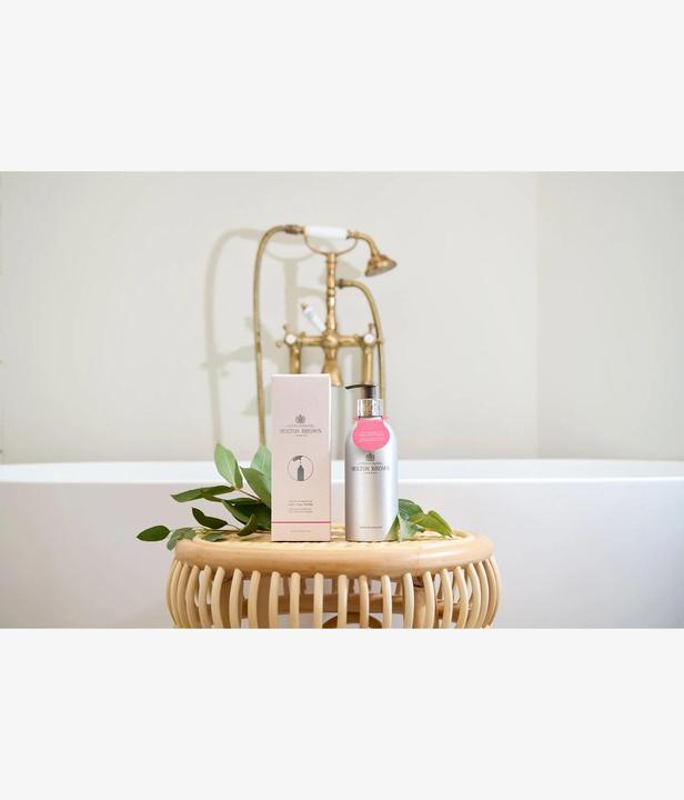 Image du produit Molton Brown Infinite Bott Pink Pepper Bath & Shower Gel G (400 ml)