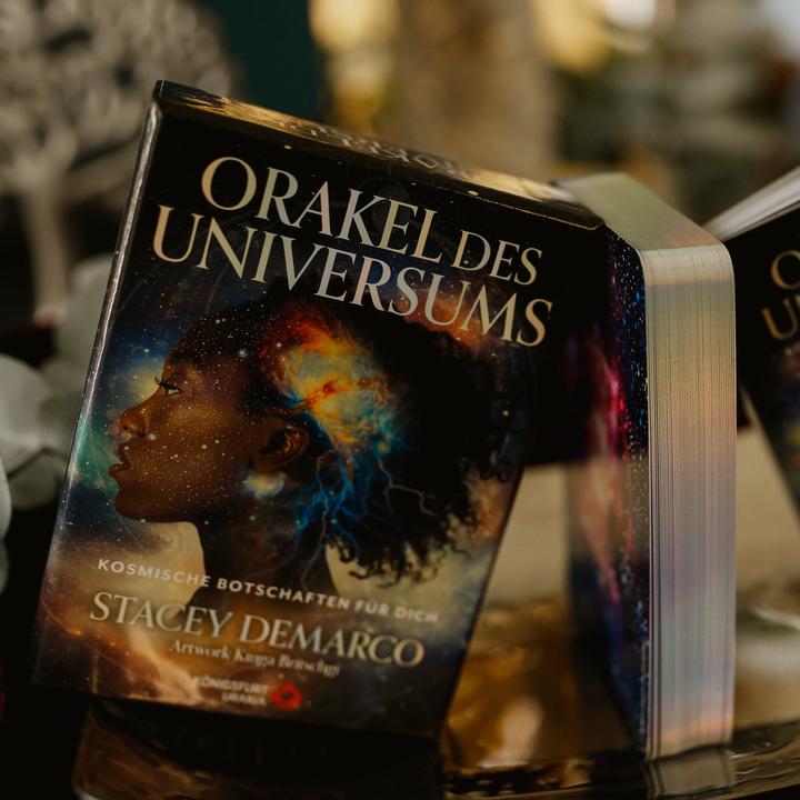 Produktbild Orakel des Universums - Kosmische Botschaften für Dich (Deutsch, Kinga Britschgi, Stacey Demarco, 2024)