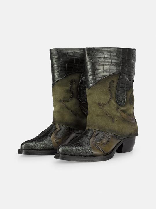 Actual product image Felmini CRETA D608, the irreverent cowboy boot from, is equipped with metallic leather parts that are (41)