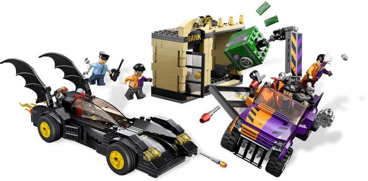 Image du produit LEGO DC Super Heroes Batman - Batmobile et poursuite de Double-Face (6864)