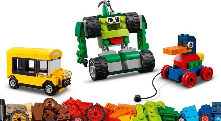 Actual product image LEGO Stone box with wheels (11014, LEGO Classic)