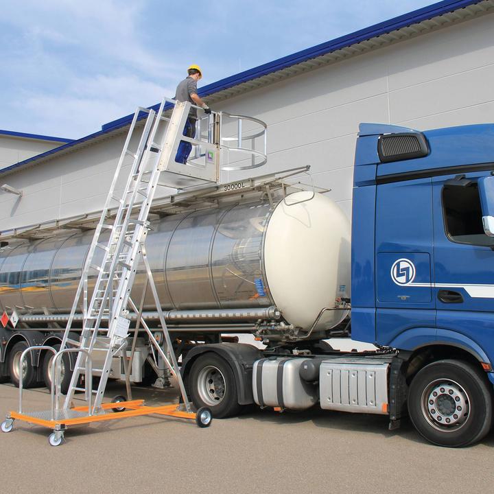 Actual product image Munk Type 2 tanker ladder with 2 swivel castors and 2 castors (Multi-purpose ladder, 316 cm)