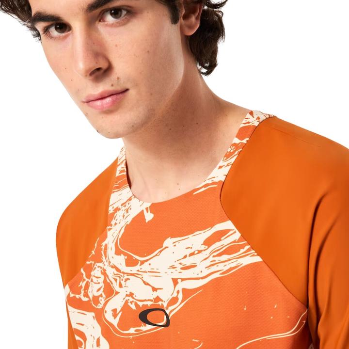 Actual product image Oakley Seeker Airline SS (M)