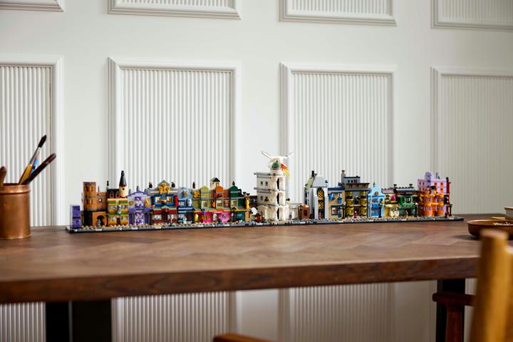Produktbild LEGO Die Zauberläden der Winkelgasse (76444, LEGO Harry Potter)