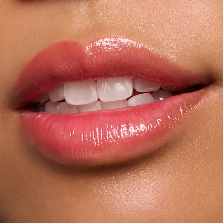 Actual product image essence JUICY BOMB glossy butter balm (Care pencil)