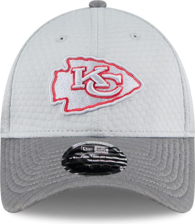 Actual product image New Era 9Forty Stretch Cap Training 2024 Kansas City Chiefs