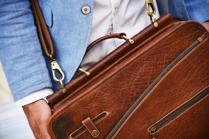 Produktbild Only-Bags.Store Echtes Leder Aktentasche, Laptop Tasche, Büro Umhängetasche, Messenger Bag, Weihnachtsgeschenk (15.50")