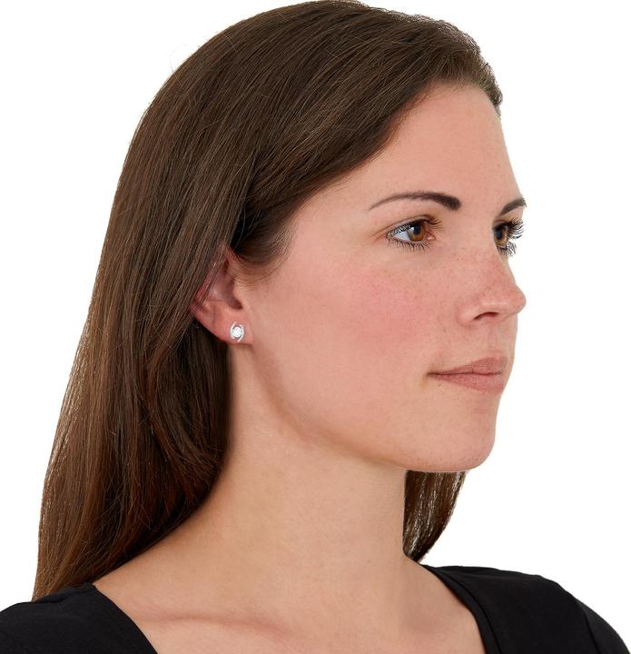 Actual product image Amor High quality earrings for ladies (Silver)