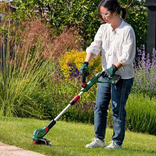 Produktbild Bosch Home & Garden Akku-Rasentrimmer UniversalGrassCut 18V-26-500 Solo (Trimmfaden)