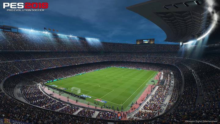 Produktbild Konami Pro Evolution Soccer 2018 Premium Edition Italienisch Xbox One (Xbox One S, Xbox One X, IT)