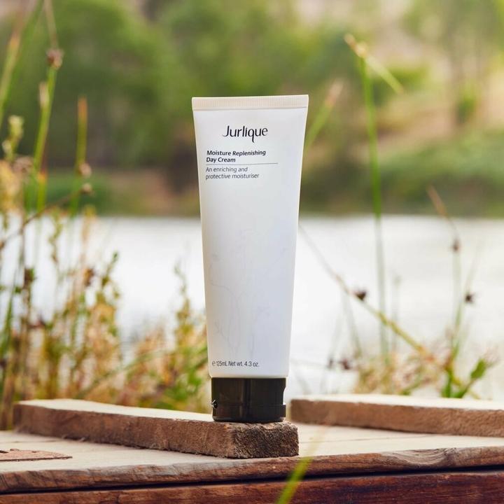 Actual product image Jurlique Moisture Replenishing Day Cream 125 ml (125 ml)