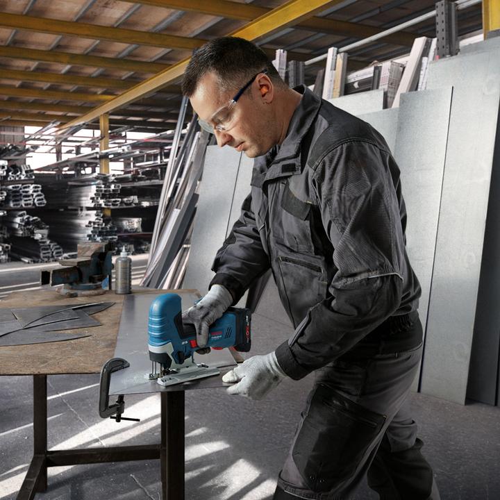 Actual product image Bosch Professional Bosch GST 18V-125 S Professional Akku Stichsäge 18 V 125 mm Brushless + 2x Akku 4,0 Ah + Ladegerät