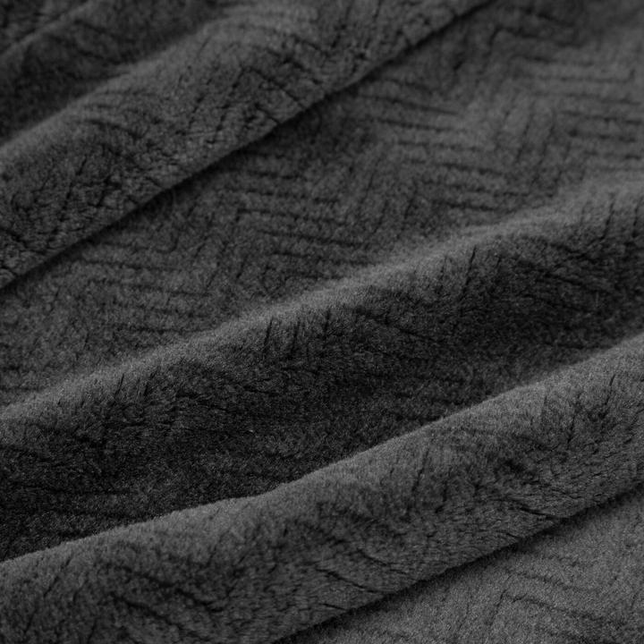 Actual product image Eurofirany DESIGN 91 CINDY5 Soft and gentle blanket with embossed Christmas tree pattern, 150 x 200 cm (150 x 200 cm)