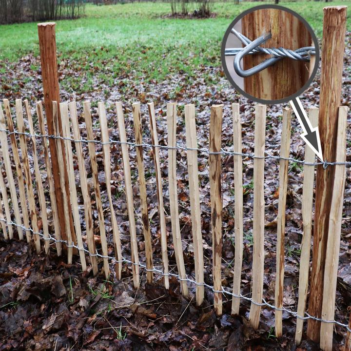 Produktbild Aquagart 5m Komplett Set Staketenzaun 50cm hoch Lattenabstand 4-6cm mit 5 Holzpfosten 1,05m lang & Krampen