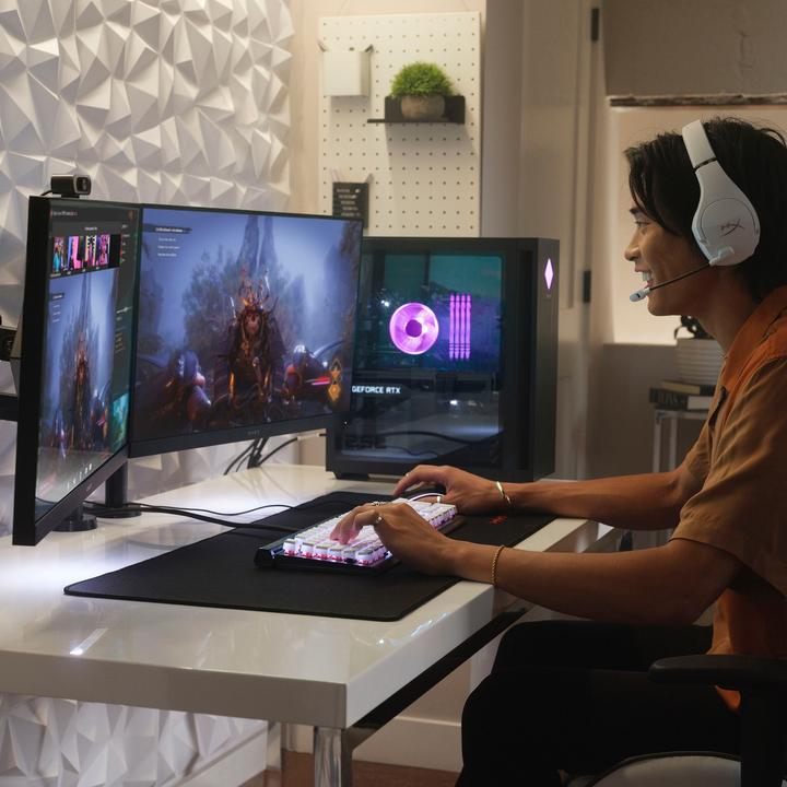 Image du produit HP OMEN 25L Gaming DT GT15-2750nz PC CH (Intel Core i7-14700F, 32 Go, 1000 Go, GeForce RTX 4070 Ti)