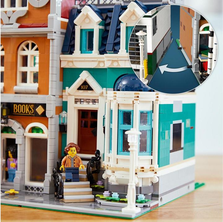 Actual product image LEGO bookshop (10270, LEGO Creator Expert, LEGO Rare Sets)