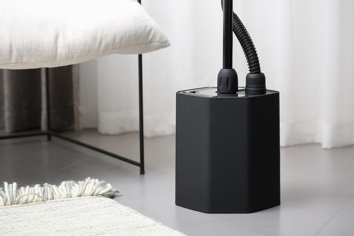 Actual product image SteamOne Steamone vertical steam straightener EUHG100B (1800 W, 40 g/min)