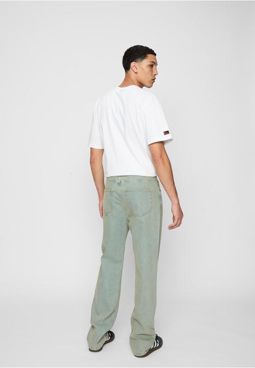 Image du produit DEF Kant Straight Fit Denim - 134539 (Bande de fréquences 38 (2600 MHz))