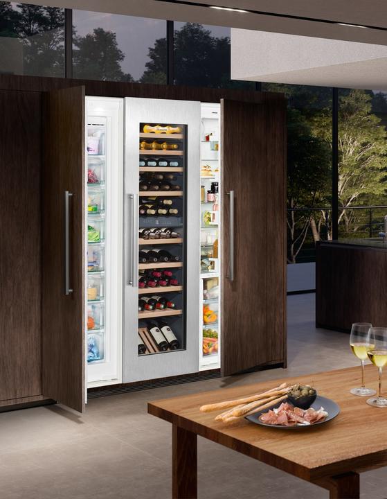 Actual product image Liebherr EWTdf 3553 Integrated 83 bottle(s)