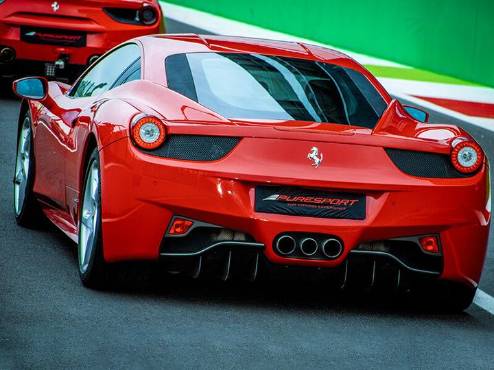 Produktbild Smartbox Emotionen in einem Ferrari 458: 1 Runde auf der Rennstrecke in Mugello (1 Pers.)
