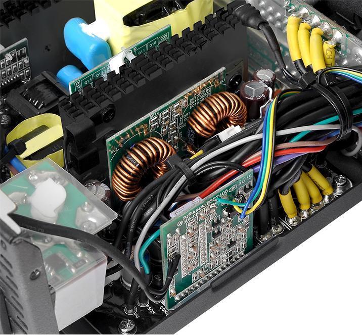 Actual product image Thermaltake ToughPower Grand (650 W)