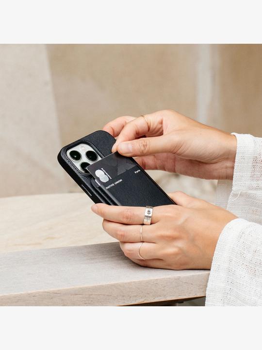Immagine prodotto Native Union nero (Apple iPhone 15 Plus, Apple iPhone 15 Pro, Apple iPhone 15, Apple iPhone 15 Pro Max)