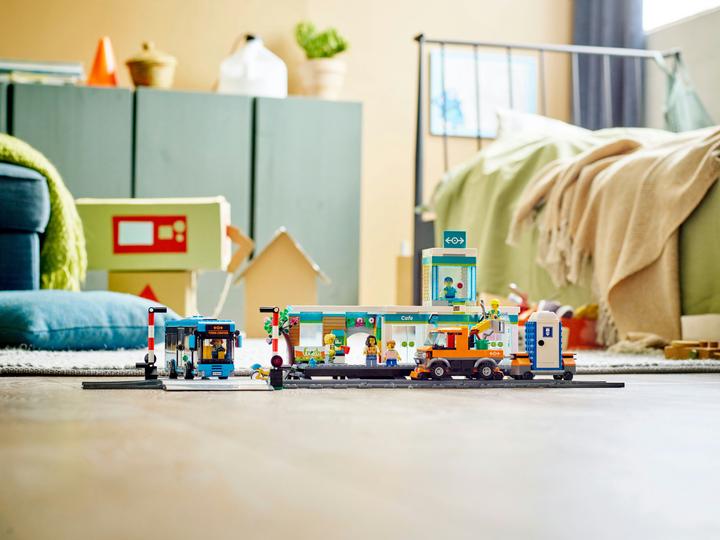 Image du produit LEGO Gare ferroviaire (60335, LEGO City)